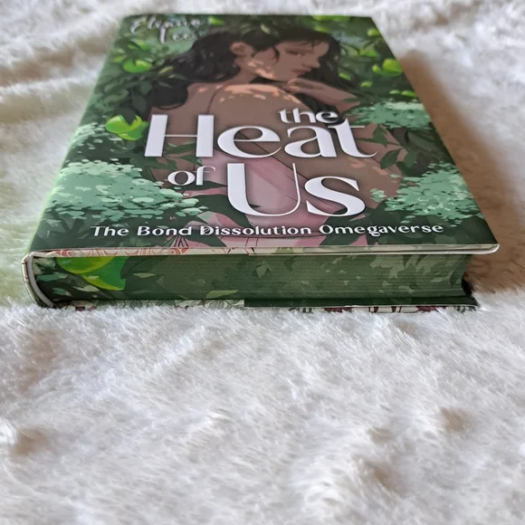 The Heat of Us by Eliana Lee Faecrate Edition - Picture 6 of 6